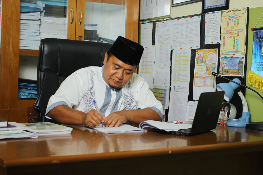 Contoh Program Kerja Kepala Sekolah — Program Kerja KS: Dari Ide Nyata ke Aksi Mengubah Sekolah